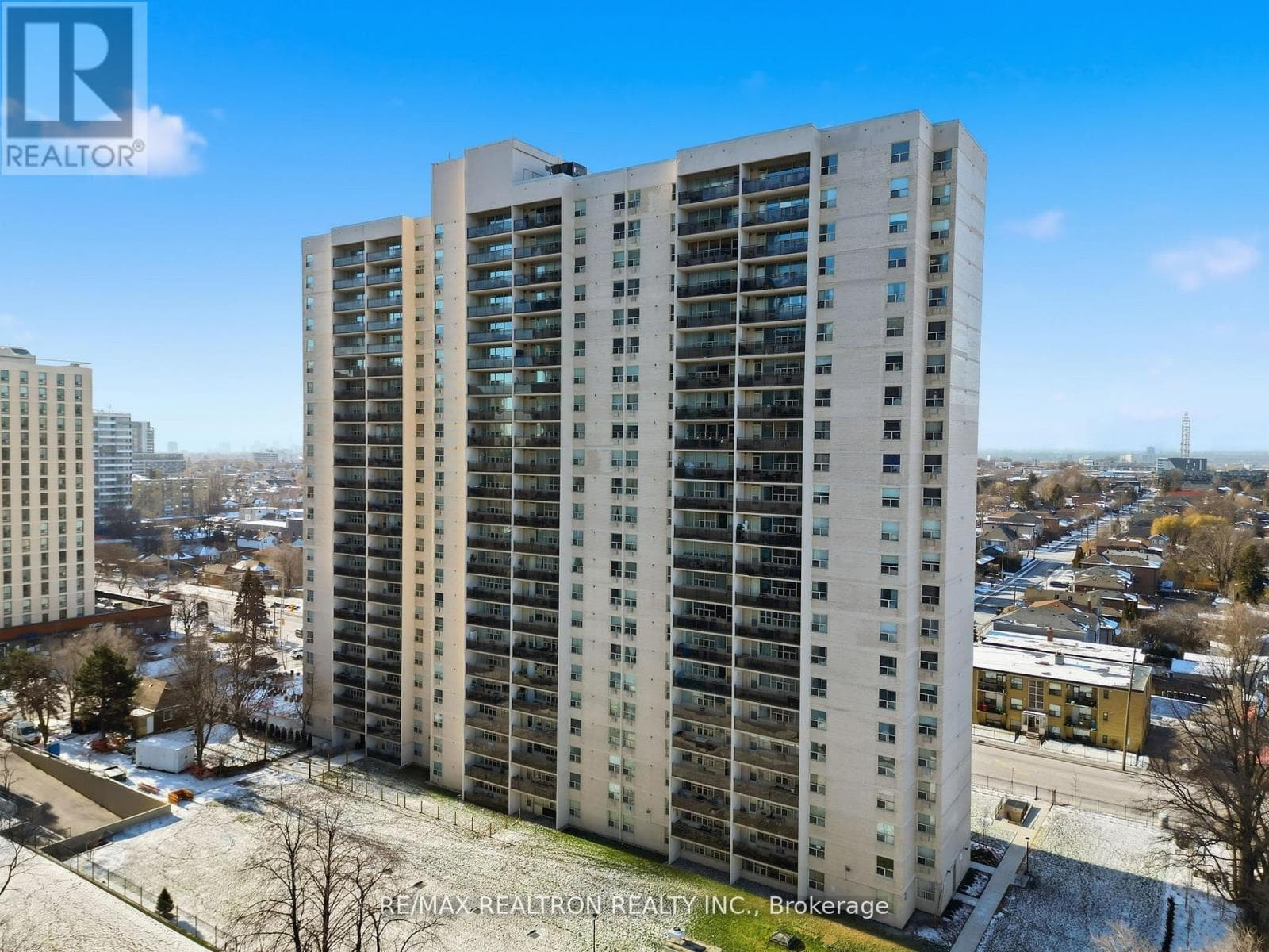 Apartment – 909 - 155 MARLEE AVENUE, Toronto – photo 1