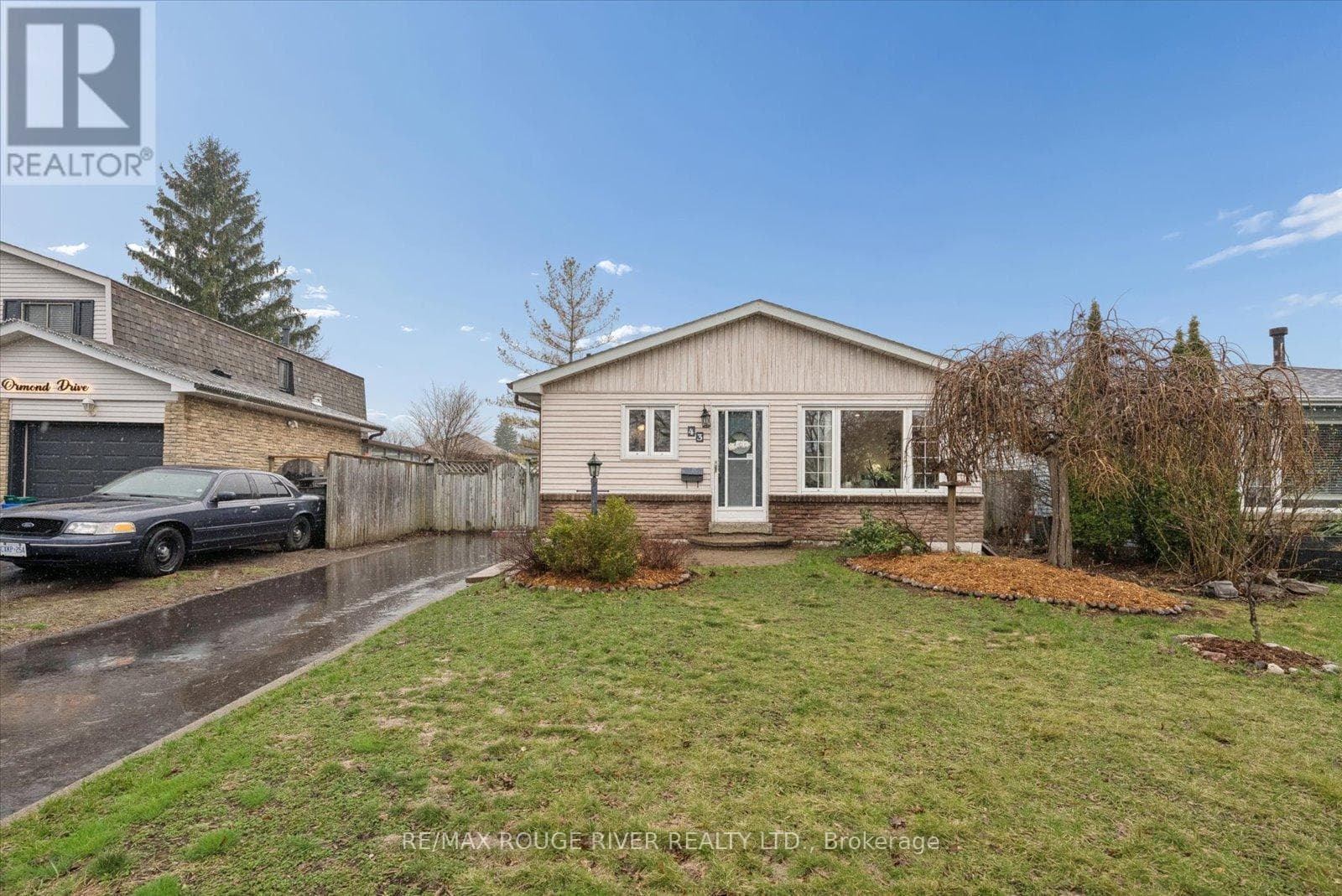 House – 43 ORMOND DRIVE, Oshawa – photo 1