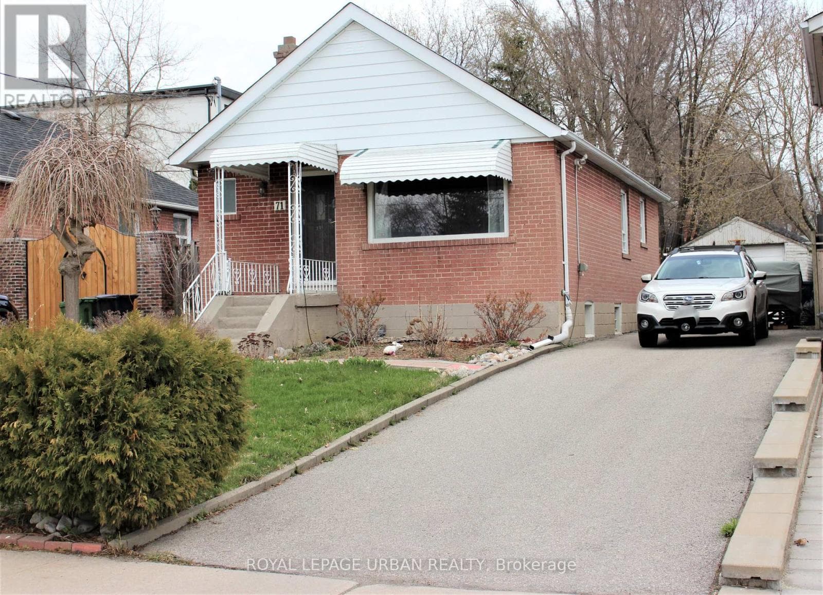 House – 71 SQUIRES AVENUE, Toronto – photo 1