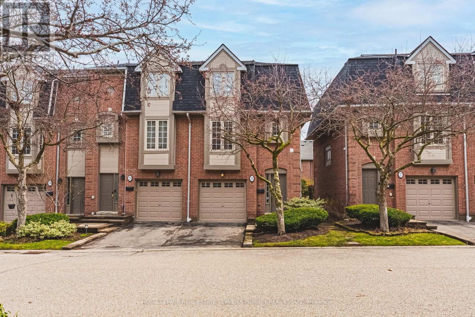 Row / Townhouse – 28 - 3140 FIFTH LINE W, Mississauga – photo 1