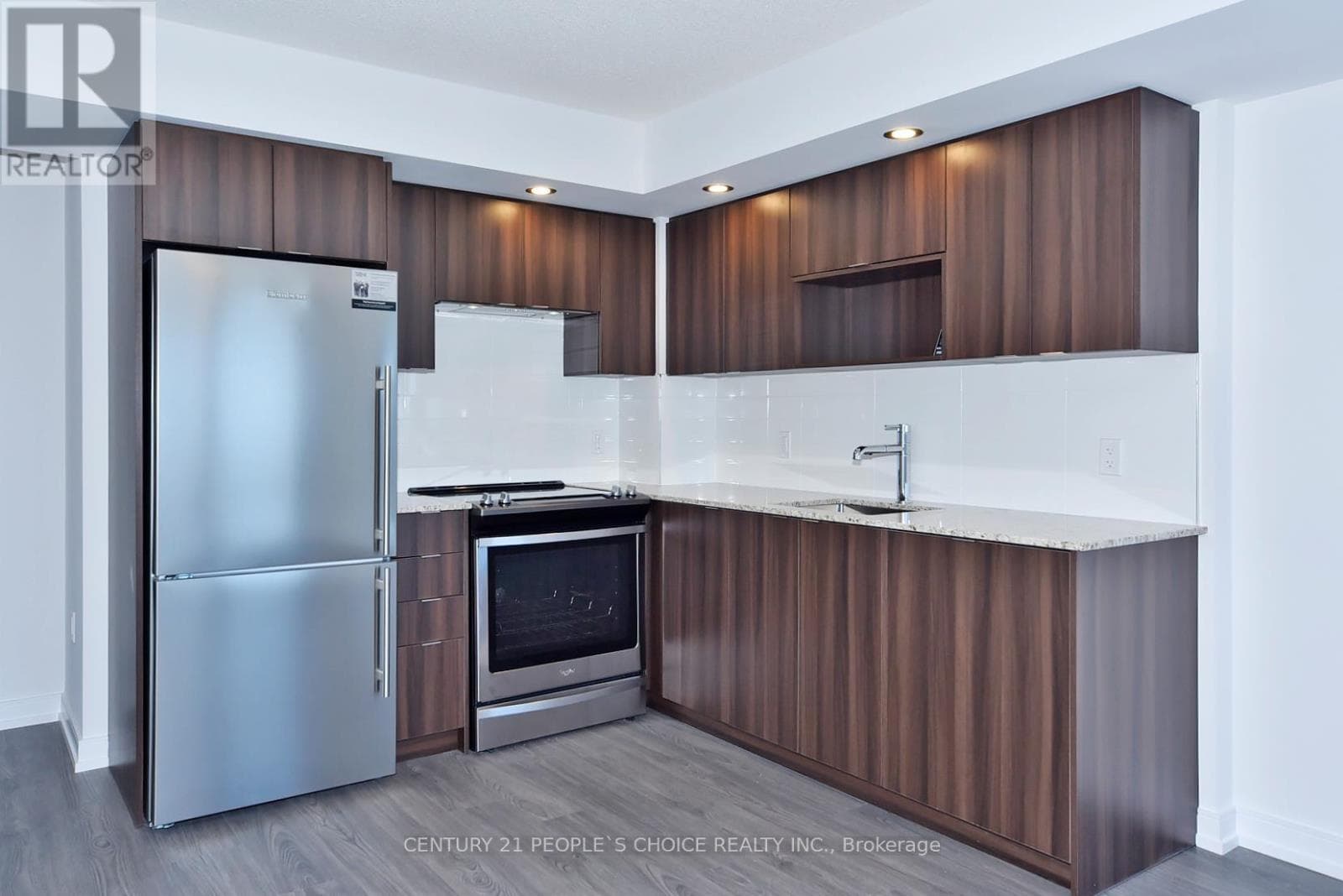 Apartment – 2402 - 225 VILLAGE GREEN SQUARE, Toronto – photo 1