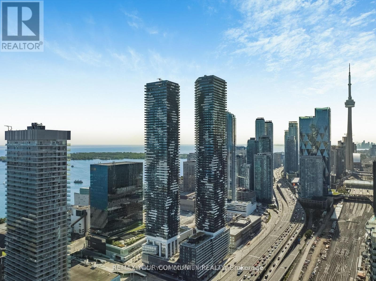 Apartment – 5705 - 138 DOWNES STREET, Toronto – photo 1