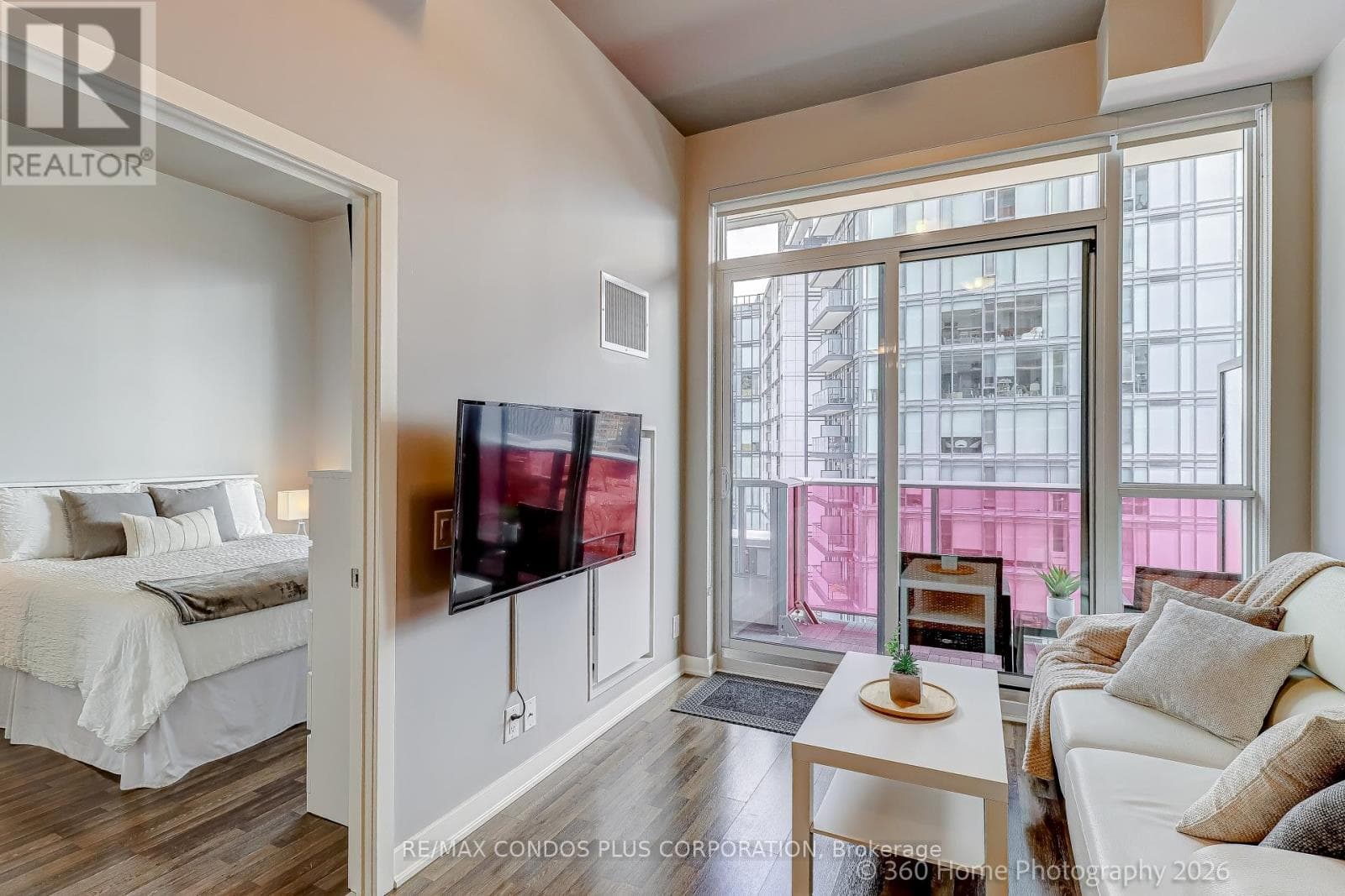 Apartment – 1106 - 120 PARLIAMENT STREET, Toronto – photo 1