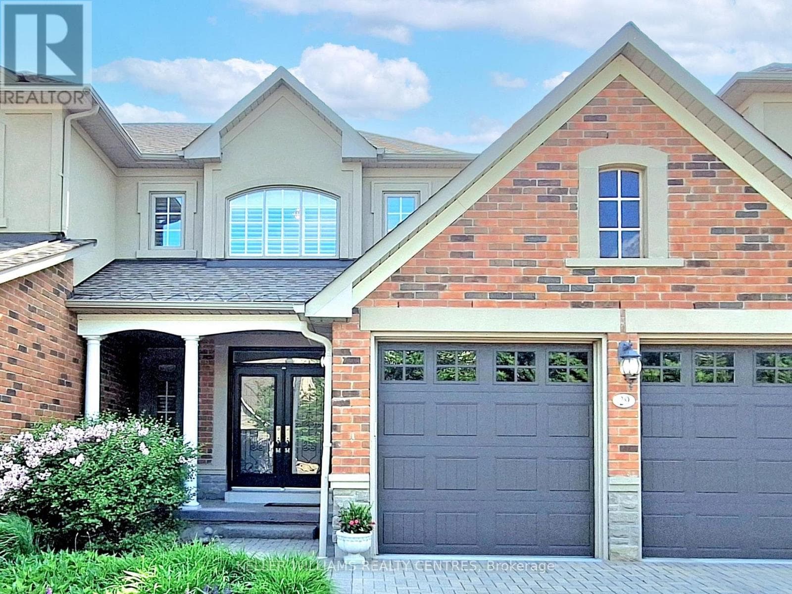 Row / Townhouse – 29 TUCKER COURT, Aurora – photo 1