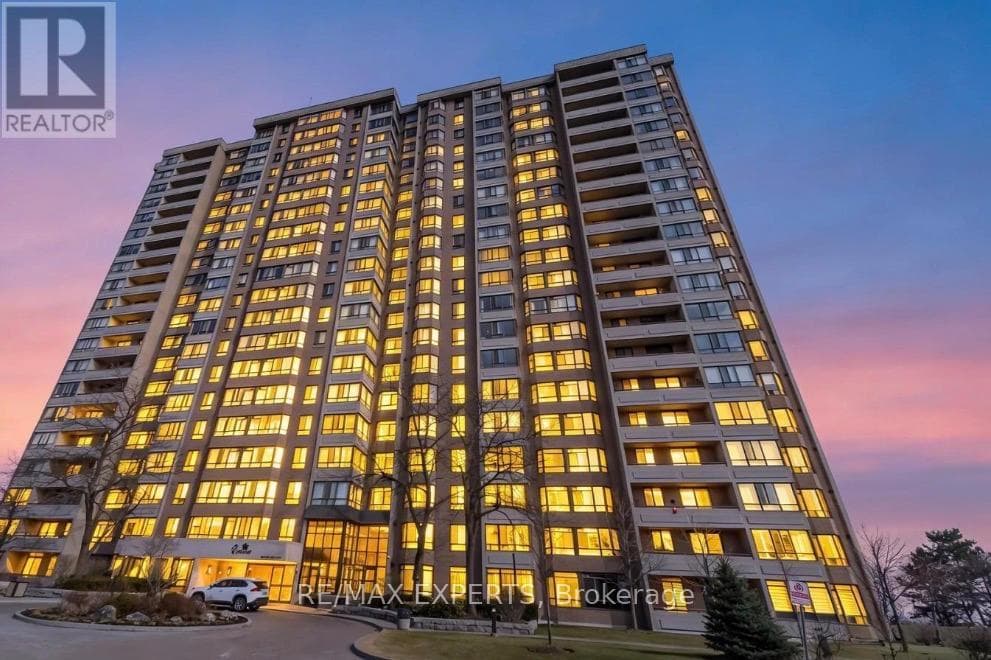 Apartment – 1607 - 100 COUNTY COURT BOULEVARD, Brampton – photo 1