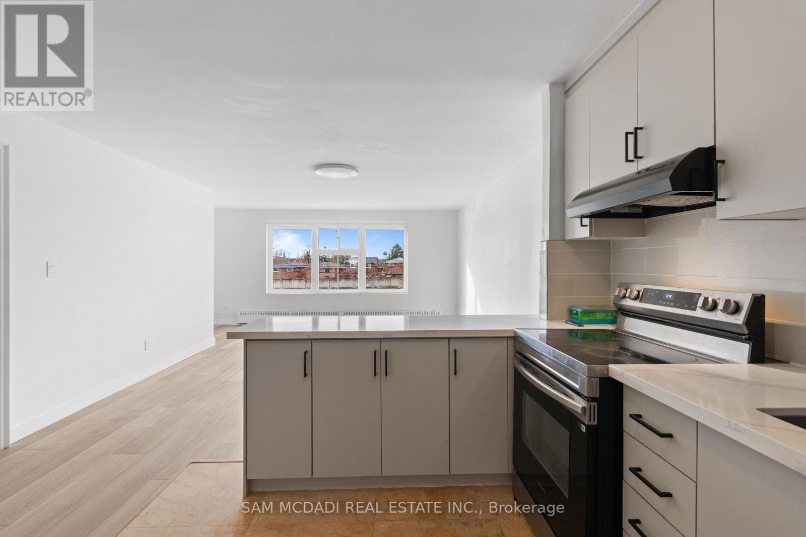 Other – 1018 BURNHAMTHORPE ROAD E, Mississauga – photo 1