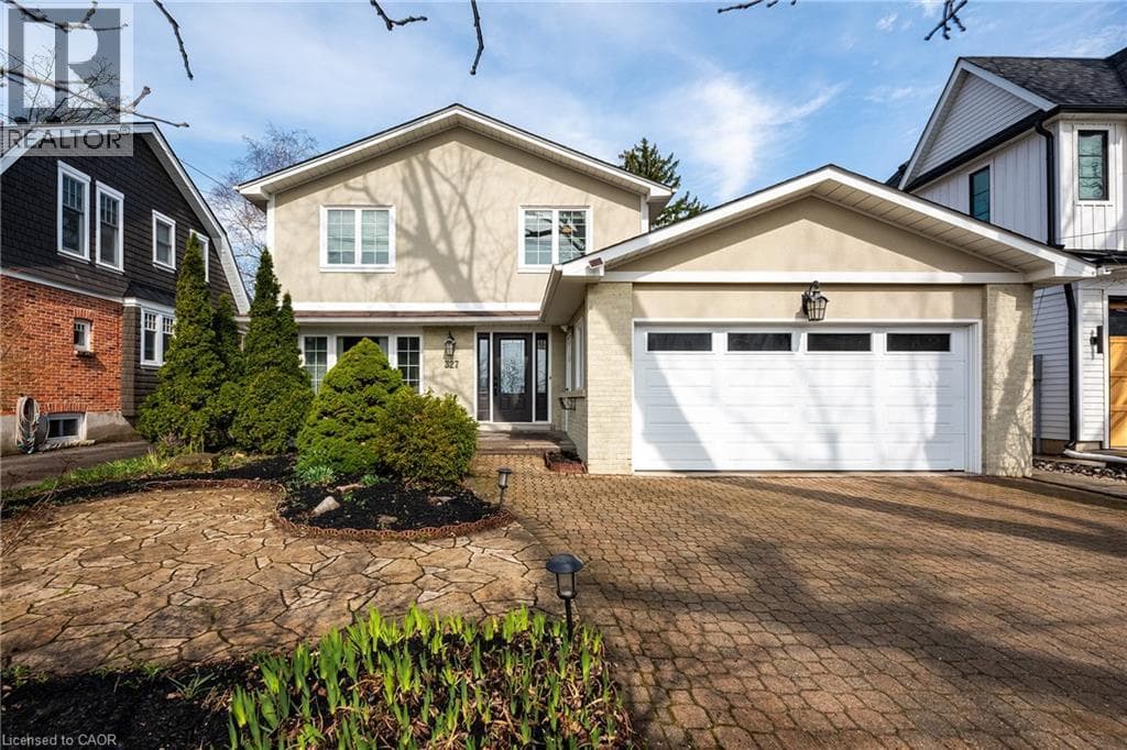 House – 327 MACDONALD Road, Oakville – photo 1