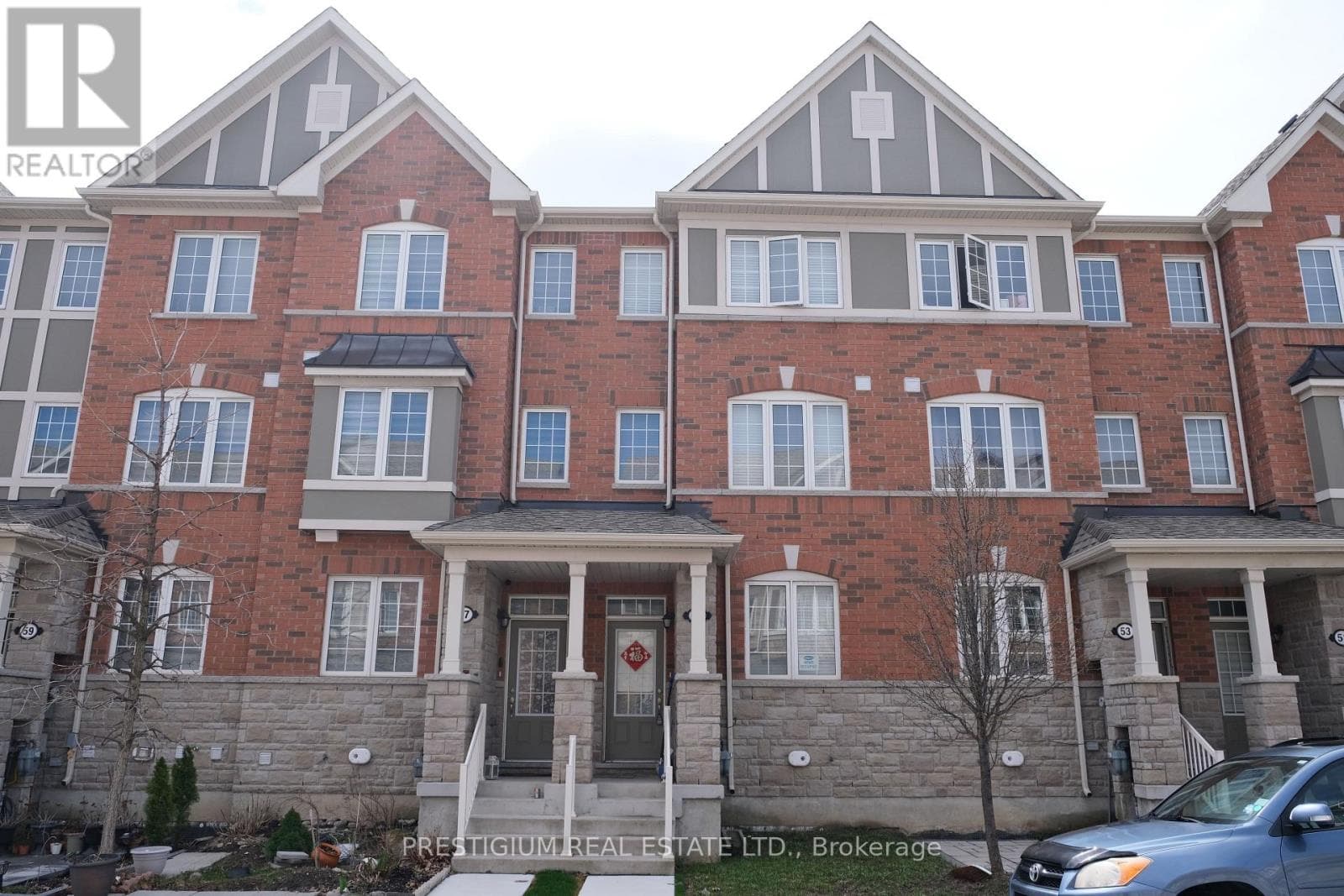 Row / Townhouse – 55 JOLLY WAY, Toronto – photo 1