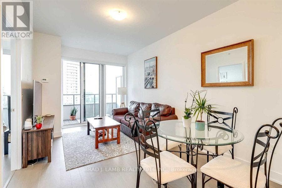 Apartment – 2205 - 20 SHORE BREEZE DRIVE, Toronto – photo 1