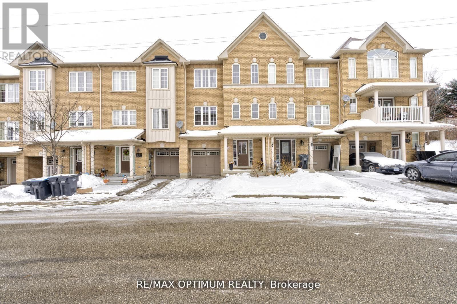 Row / Townhouse – 56 ARIZONA DRIVE, Brampton – photo 1