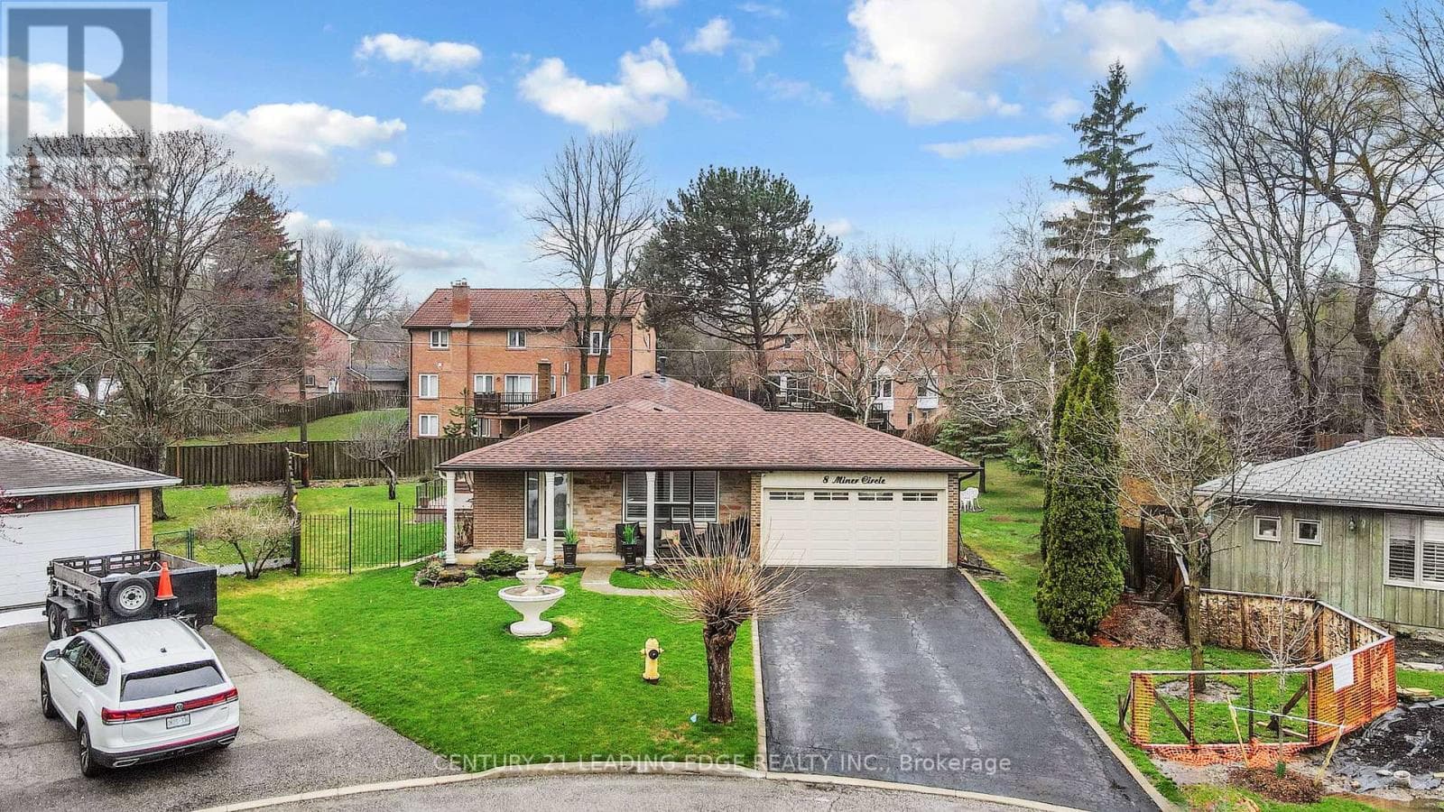 House – 8 MINER CIRCLE, Markham – photo 1