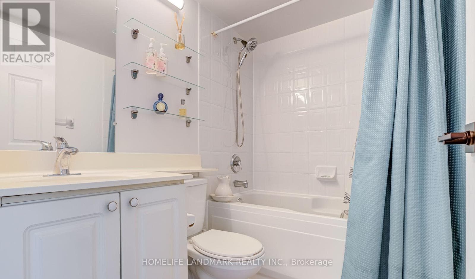 Apartment – 618 - 8 HILLCREST AVENUE, Toronto – photo 1