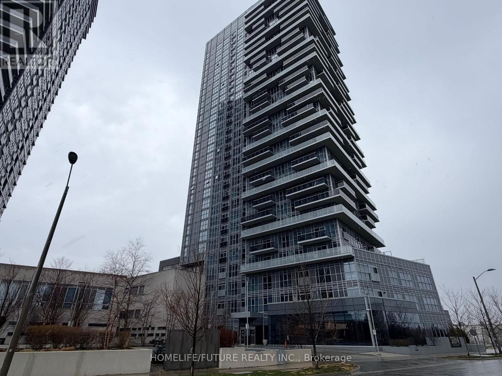 Apartment – 204 - 225 VILLAGE GREEN SQUARE, Toronto – photo 1