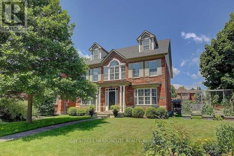 House – 393 AMBLESIDE DRIVE, Oakville – photo 1