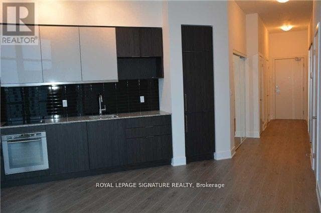 Apartment – 101 - 99 THE DONWAY W, Toronto – photo 1