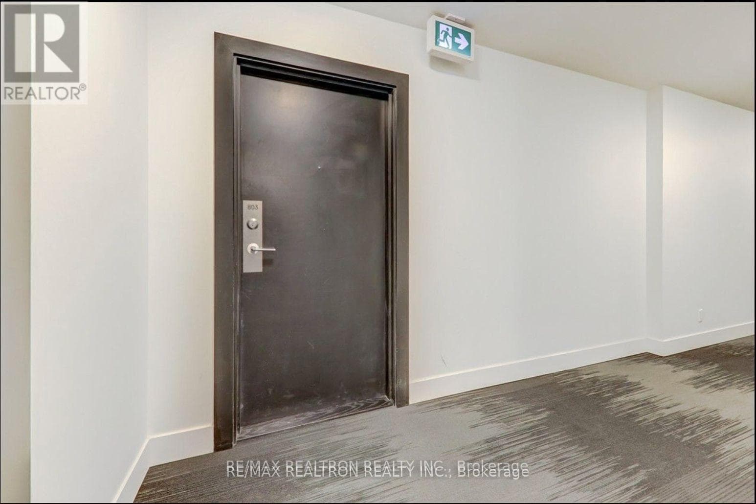 Apartment – 803 - 10 WILLISON SQUARE, Toronto – photo 5