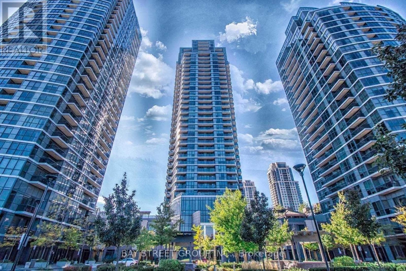 Apartment – 1905 - 5 VALHALLA INN ROAD, Toronto – photo 1