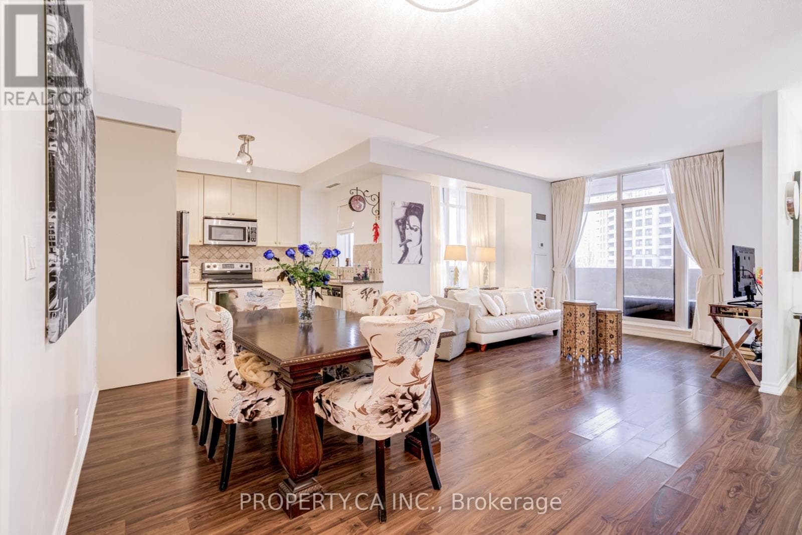 Apartment – 305 - 9235 JANE STREET, Vaughan