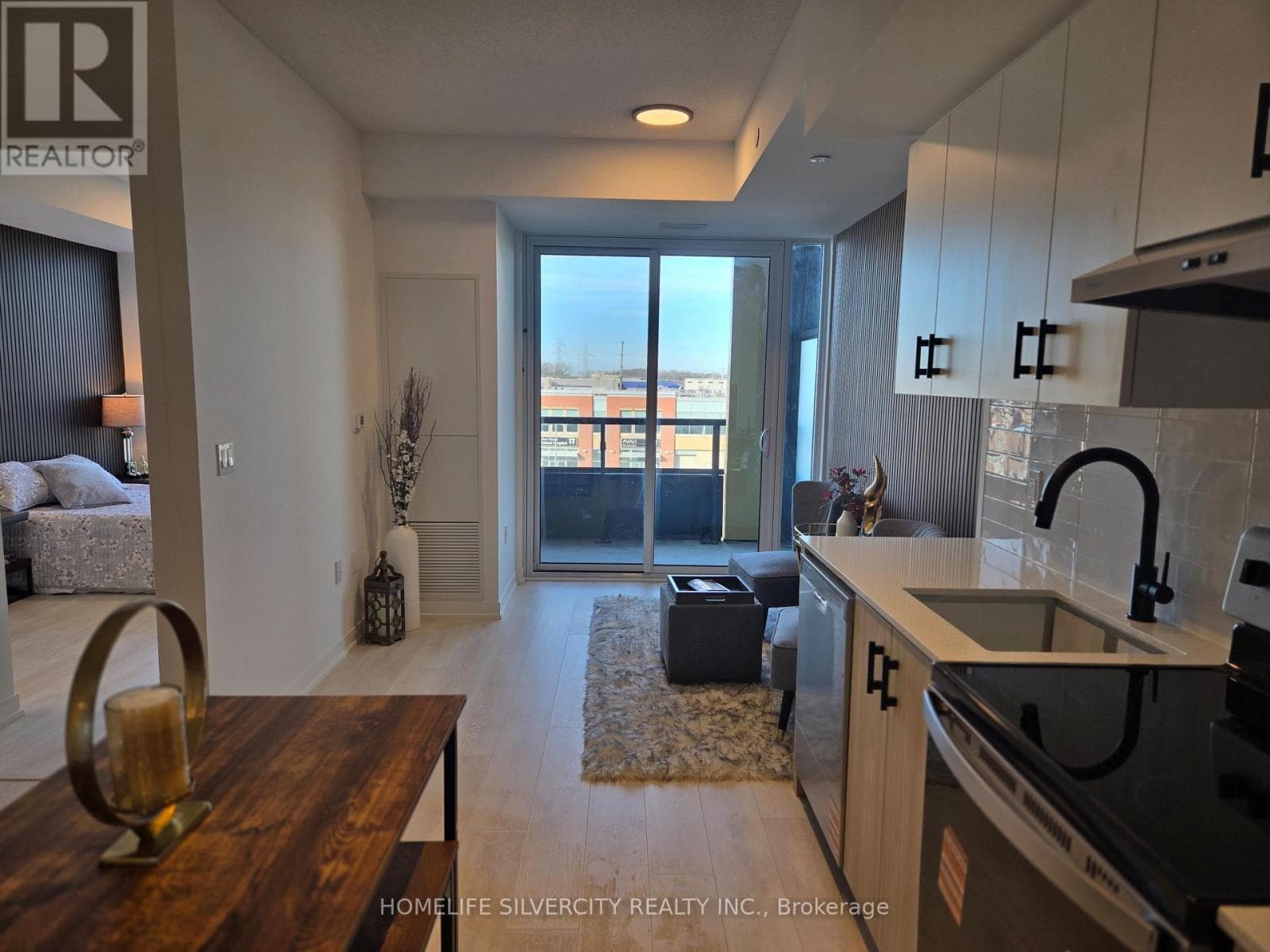 Apartment – 117 - 4878 POWERS COMMON, Burlington