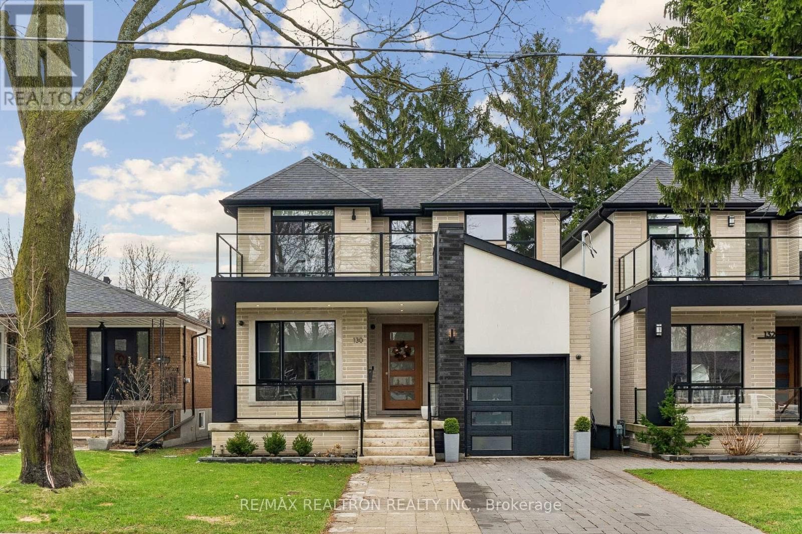 House – 130 BROOKLAWN AVENUE, Toronto