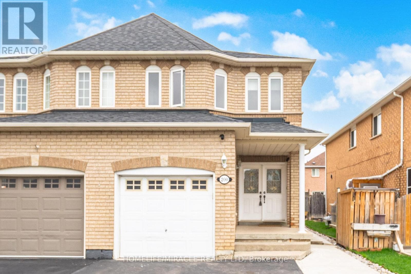 House – 200 TILLER TRAIL, Brampton