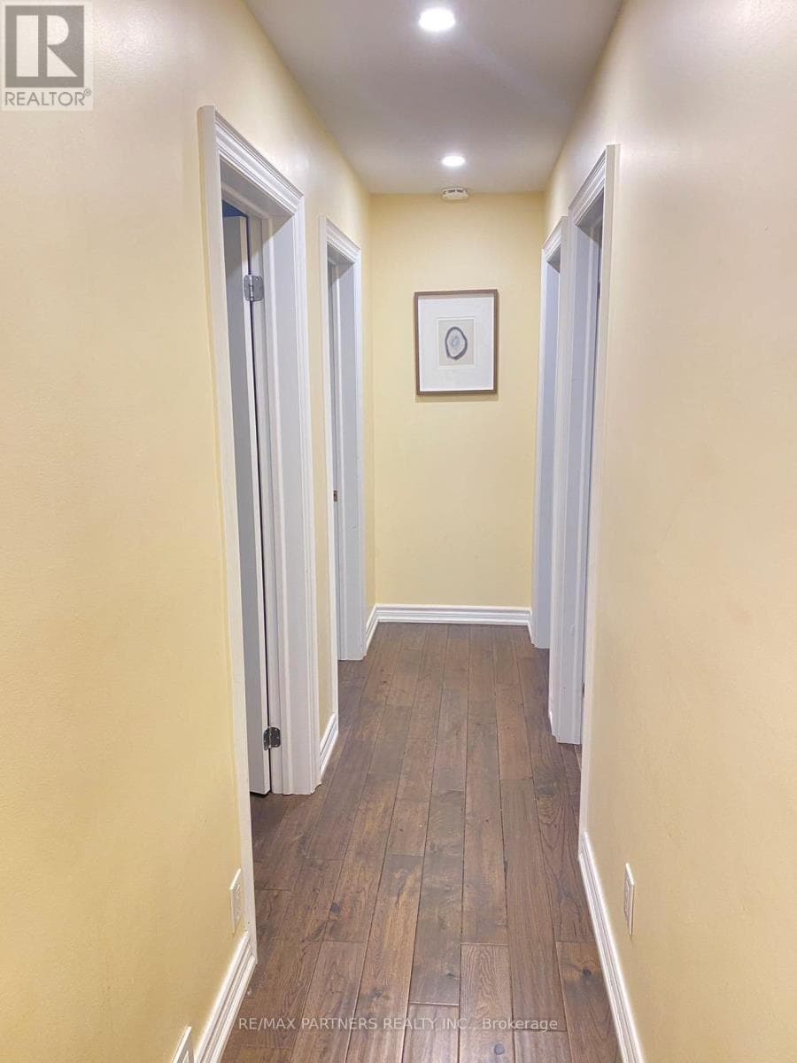 House – 87 BISHOP AVENUE, Toronto – photo 5