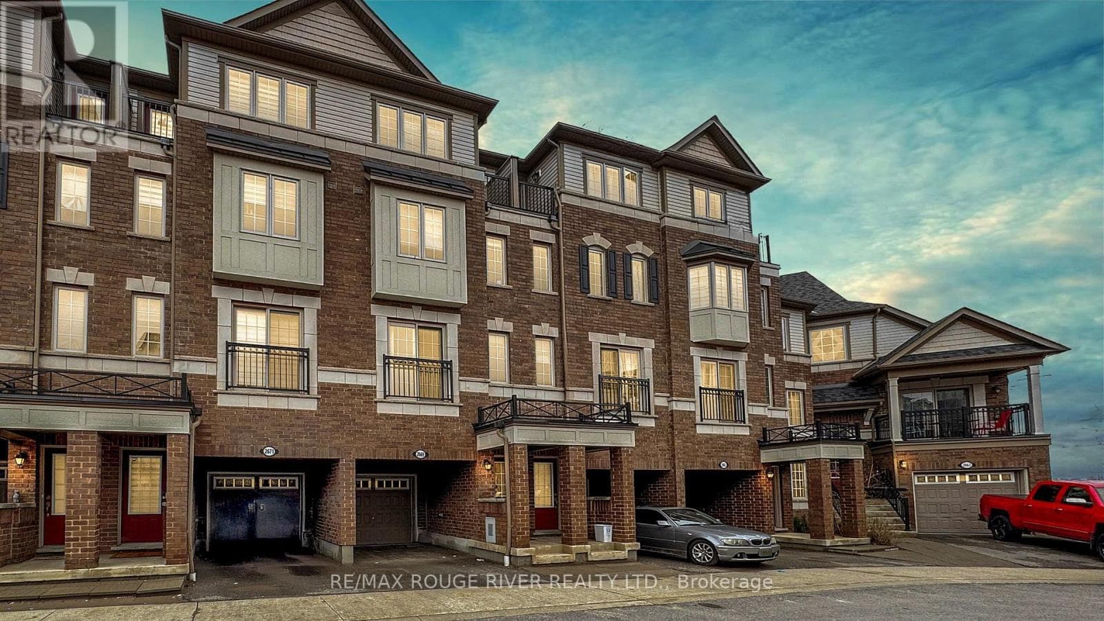 Row / Townhouse – 2669 DEPUTY MINISTER PATH, Oshawa – photo 1