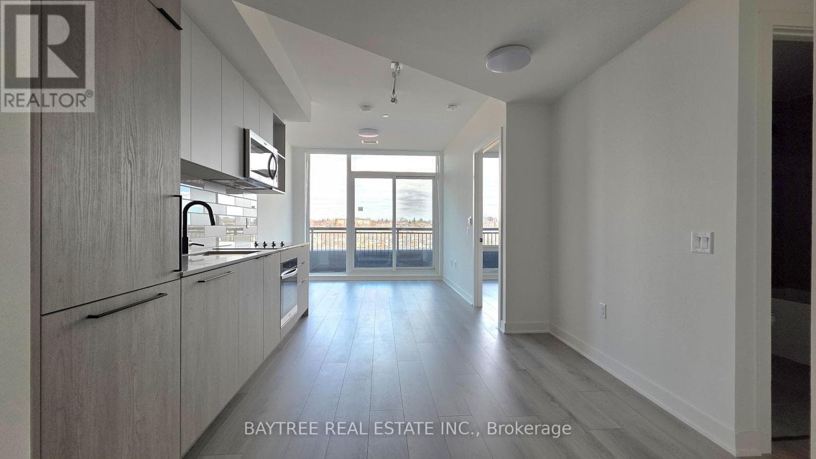 Apartment – 723 - 1185 DUPONT STREET, Toronto – photo 1