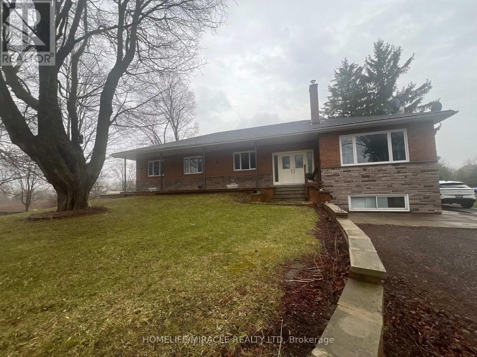 House – 15674 MT PLEASANT ROAD, Caledon