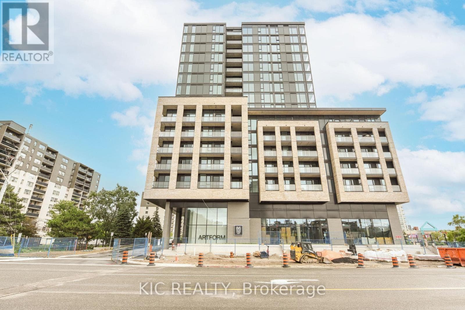 Apartment – 323 - 86 DUNDAS ST. STREET E, Mississauga